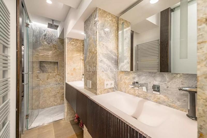 Foto 33ec0b35-ffdd-4614-892e-e9d345c78822. Rent flat with heating pool in Jerónimos Madrid