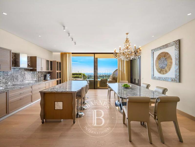 Foto 1070df2f-471a-4c59-9b52-b2db7a100a92. Haus mit heizung parking pool in Benahavís pueblo Benahavís