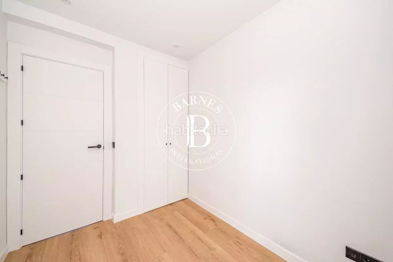 Foto 1695e2a4-adfe-4f1f-a8e0-1ea199d4fe5d. Piso en Adelfas Madrid