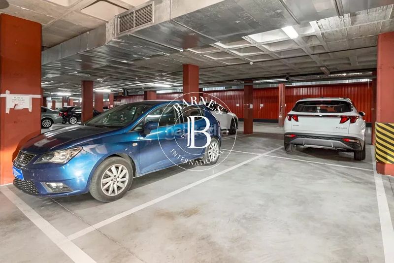 Foto 85645bda-61f2-4b85-8ddd-f479a620e597. Piso en Adelfas Madrid