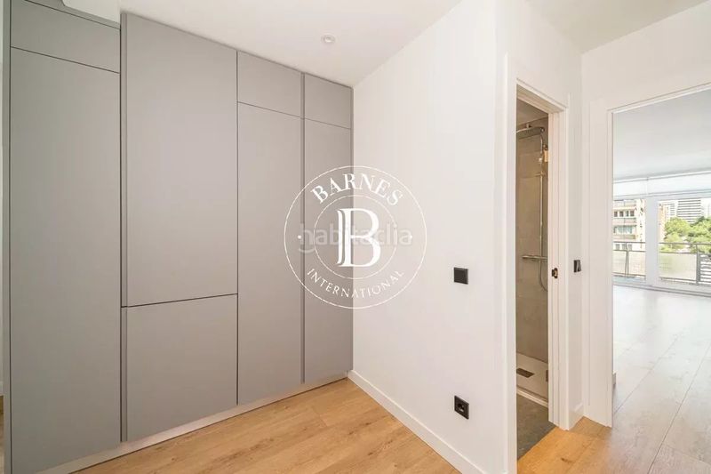Foto e768b42a-3135-4612-aaf7-0c7c07303fea. Piso en Adelfas Madrid