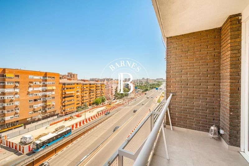 Foto f9858b90-03e7-462f-9052-2f69998c5a70. Piso en Adelfas Madrid