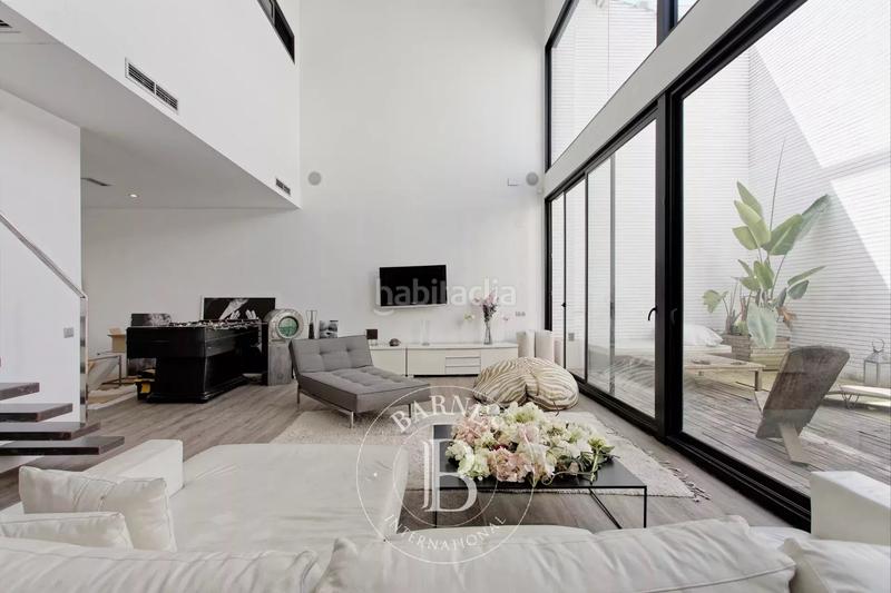 Foto a0e96dee-6aa8-42c6-bbe4-5fc3d2a98d95. Loft amb calefacció a Carmel Barcelona