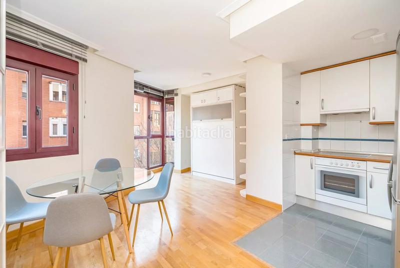 Foto bffb1b3d-544e-4905-b971-f2484421e808. Flat with heating in Palos de Moguer Madrid