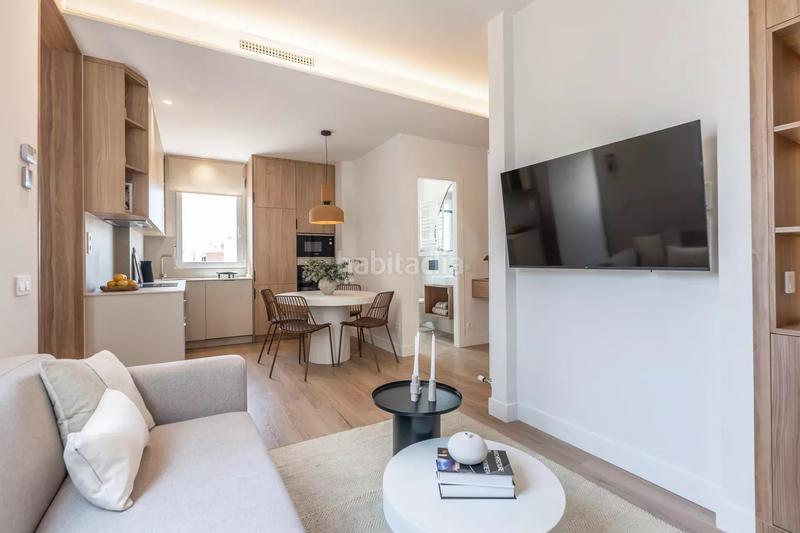 Foto a88157bc-eba8-4ecb-8a92-7f1a3a333443. Piso en Lista Madrid