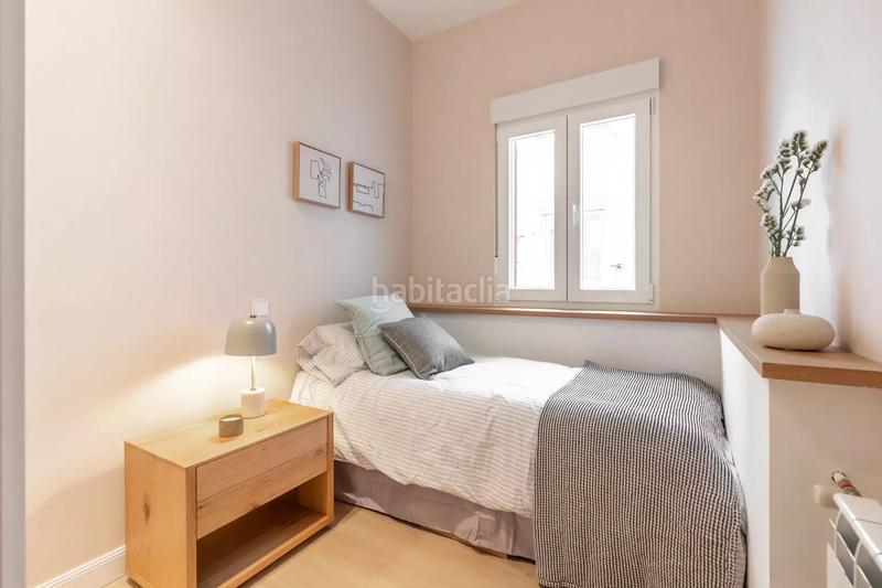 Foto c3ec856f-9a7e-4da3-9a4f-b2dd025053d5. Flat with heating in Guindalera Madrid