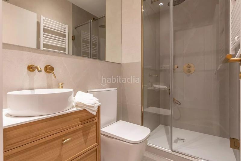 Foto c658b9cc-fa31-4a8a-a288-bdc45a29ed95. Piso en Guindalera Madrid