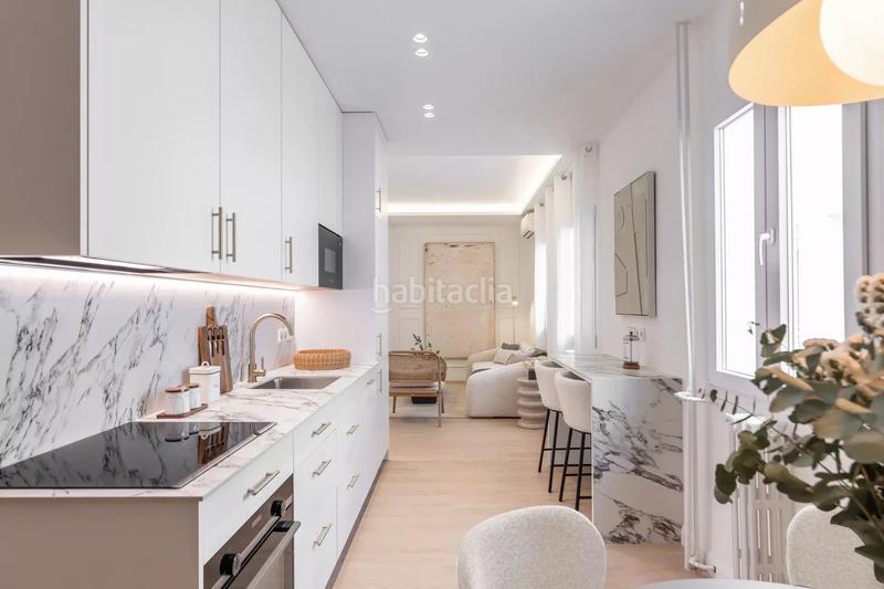 Foto c70d2a59-8a17-45e0-bbf2-97771e5dcb14. Piso en Guindalera Madrid