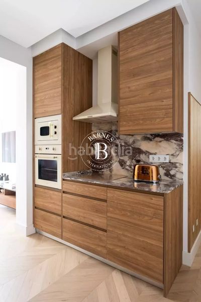 Foto 05cff810-b087-4970-80d9-2bb7c9b06051. Rent flat with heating in Almagro Madrid