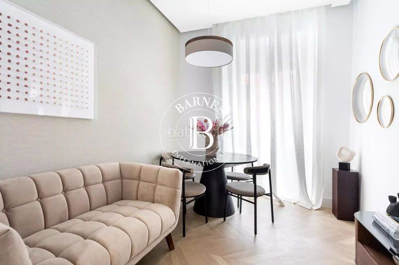 Foto 84b0be85-1dd4-4947-a82c-3c1c0d7dd20c. Rent flat with heating in Almagro Madrid