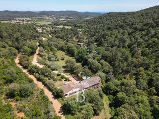 Mas à Mont-ras