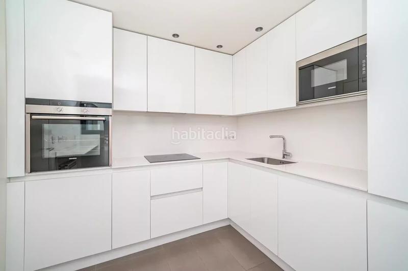 Foto 09a210d5-b519-41f8-9a66-d79e6e0aa64b. Etagenwohnung mit heizung parking pool in Vallehermoso Madrid