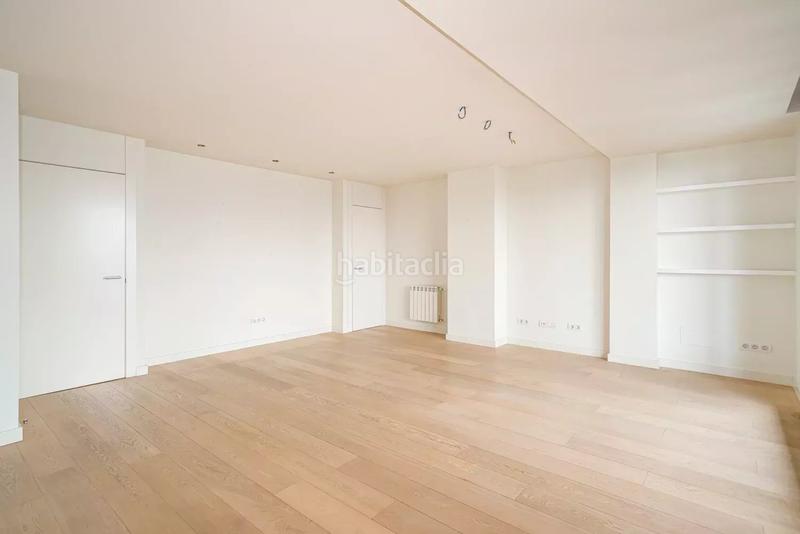 Foto 8f8af184-5d8f-4e4e-a982-99880023ff45. Etagenwohnung mit heizung parking pool in Vallehermoso Madrid