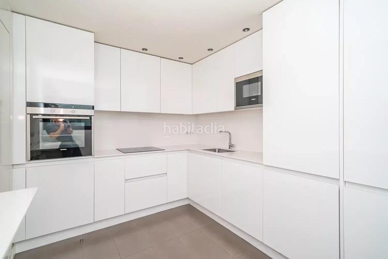 Foto b20bb033-a2ce-40d2-85a4-a949b10c7042. Piso en Vallehermoso Madrid