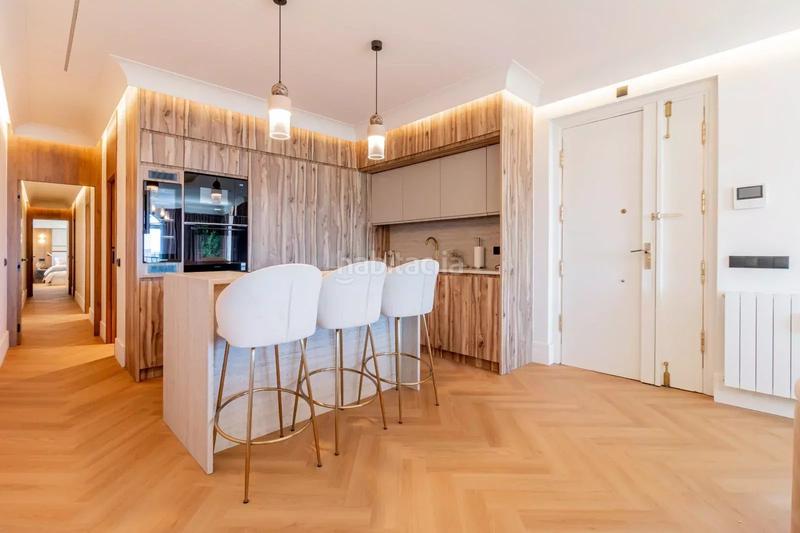 Foto f08bc64d-2601-4854-ab52-f0dc5928524f. Alquiler piso en Casa de Campo Madrid