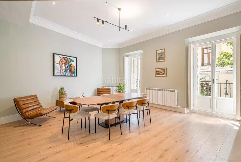 Foto 8adc2f50-8810-440e-8409-ebf6e344cd62. Rent flat with heating in Recoletos Madrid