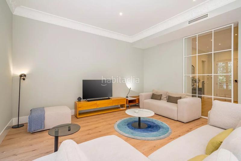 Foto e975450a-baaf-440b-ba9f-45919c7e8292. Rent flat with heating in Recoletos Madrid