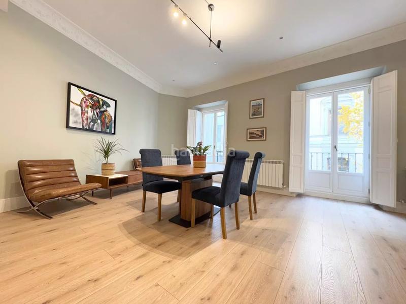 Foto f69a2fe2-3e83-4e30-a514-14183bc11511. Rent flat with heating in Recoletos Madrid