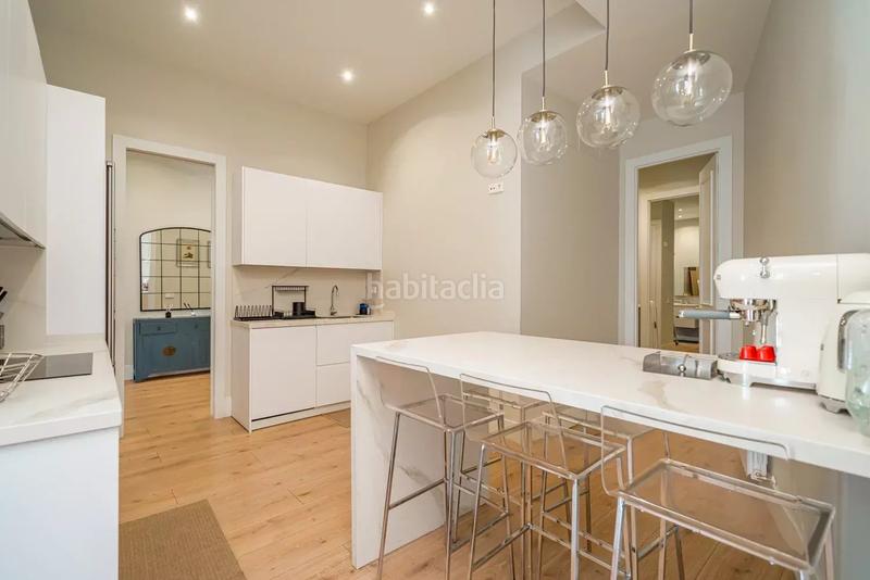 Foto 0a9a5b56-d897-4383-955a-55badd7c59a8. Alquiler piso en Recoletos Madrid