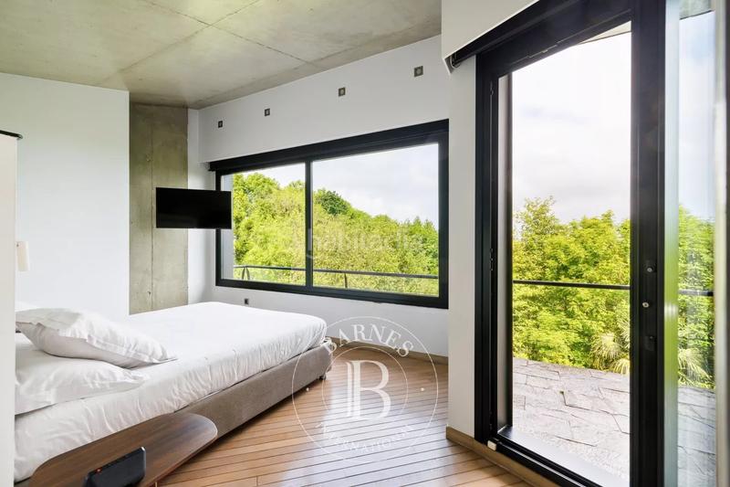 Foto f1e479f3-cedc-4e1a-ba39-901c20421187. Casa adossada amb calefacció aparcament piscina a Donostia - San Sebastián