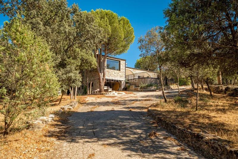 Foto 4b0e5e53-5041-46a0-8bf6-6aab80df786c. Casale con riscaldamento parcheggio in Fontenebro-Altavista Collado Villalba