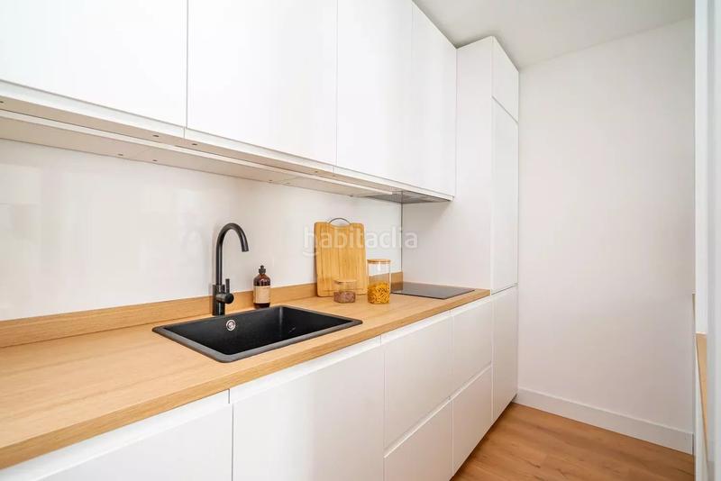 Foto 6b16785e-af11-4233-8eef-d59049dcf9cf. Appartamento con riscaldamento in Cortes-Huertas Madrid