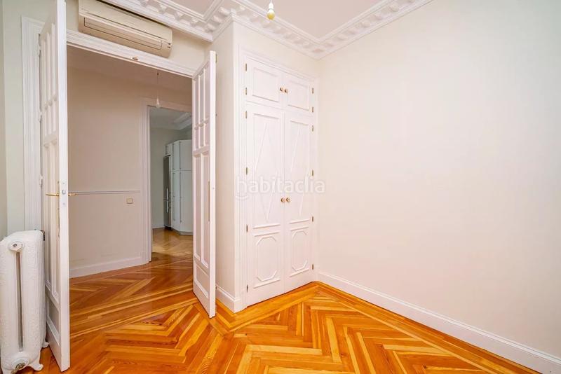 Foto 03318e67-731e-45af-97bb-204f4b5baddb. Location appartement avec chauffage dans Recoletos Madrid