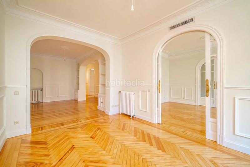 Foto 13a69d96-af1c-4b9e-a37a-b4a708420d73. Location appartement avec chauffage dans Recoletos Madrid