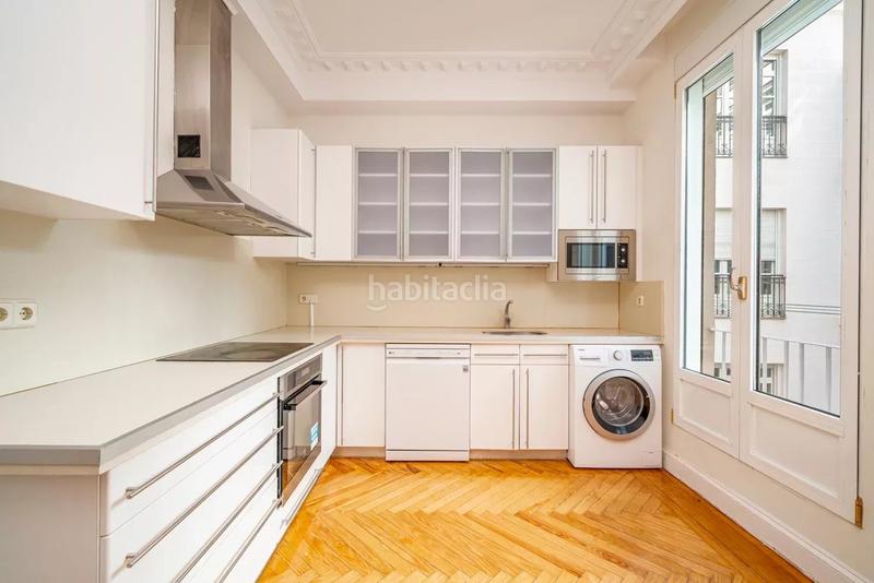 Foto 835aef88-fd42-4389-b2d6-8a25380cb5ae. Location appartement avec chauffage dans Recoletos Madrid