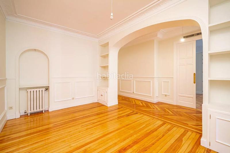 Foto 9f8ba6a0-2bda-4c10-bd17-1f83c193ef27. Location appartement avec chauffage dans Recoletos Madrid