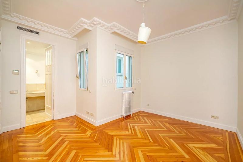Foto df52fb1a-a0b9-469a-9743-24ca954e47a4. Location appartement avec chauffage dans Recoletos Madrid