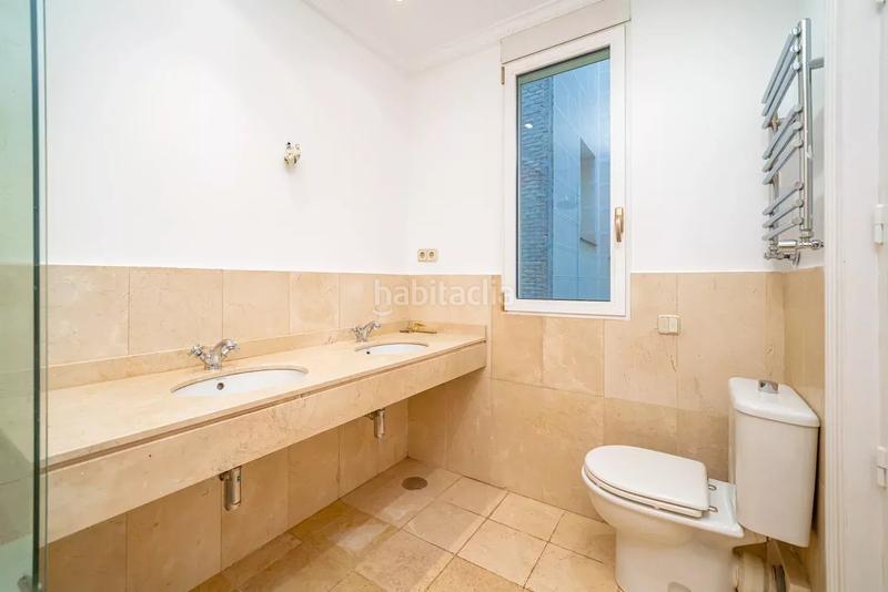 Foto 13003dc7-f3df-4163-8f49-1bbd79b5c833. Rent flat with heating in Recoletos Madrid