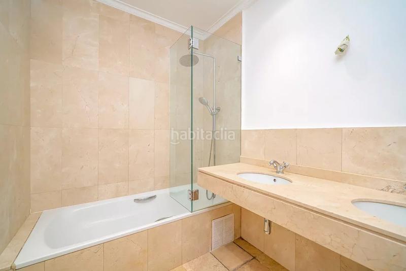 Foto f02939f7-58a3-41ea-a493-ac8056489a29. Alquiler piso en Recoletos Madrid