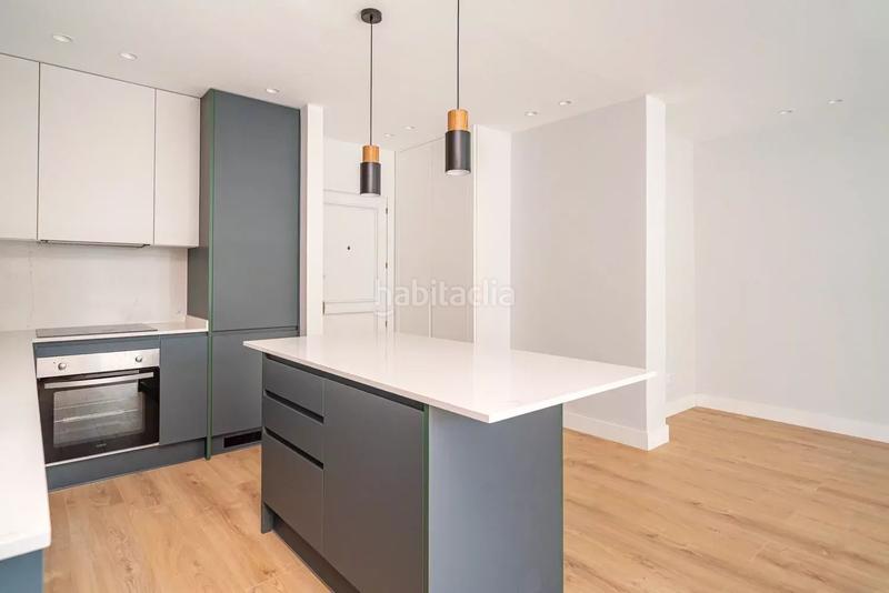 Foto 9b1c1bcd-6caa-4139-808d-c3100822b844. Rent flat with heating in Nueva España Madrid