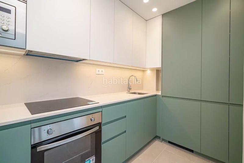 Foto 8e34bb6b-b301-4350-8766-32d29b6fba24. Rent flat with heating in Castillejos-Cuzco Madrid