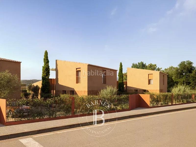 Foto bfce5bd8-b627-4899-ae5d-db92d5dc0b2c. Country house with heating pool in Pera (La)
