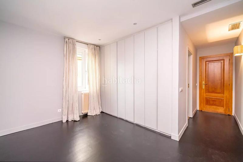 Foto 9c63e071-4507-4443-a1c0-90eb9793c405. Miete etagenwohnung mit heizung parking in Recoletos Madrid