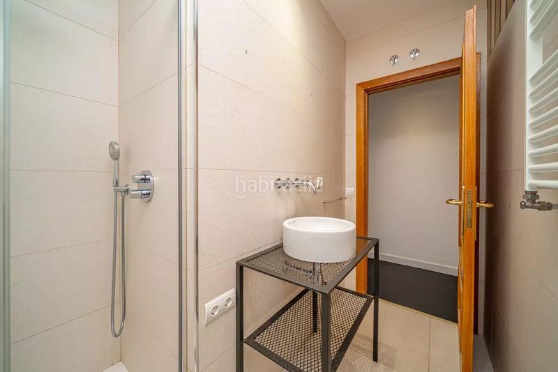 Foto c49d3863-0b4f-4e99-8130-f1242f3e56e4. Miete etagenwohnung mit heizung parking in Recoletos Madrid