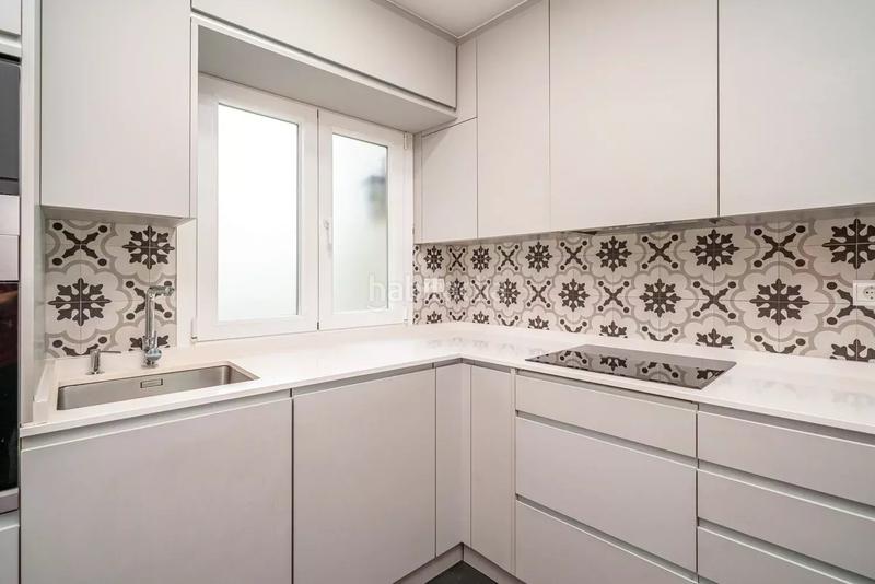 Foto e2e6d0d0-0392-4b8a-829e-621589fb47e6. Miete etagenwohnung mit heizung parking in Recoletos Madrid