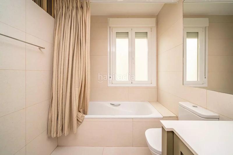 Foto b462828c-e2d9-4606-8219-f3befff64a58. Rent flat with heating parking in Recoletos Madrid