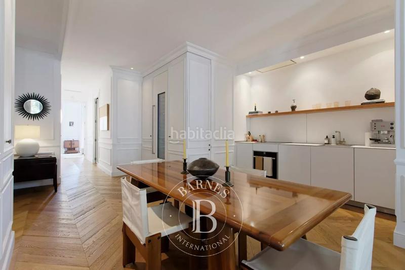 Foto a917516f-0423-42cf-bc88-59f12ca99850. Piso en L´Antiga Esquerra de l´Eixample Barcelona