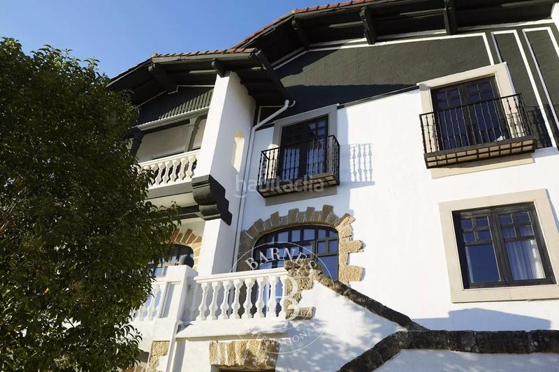 Foto fddd2cea-de5d-4468-a0f5-880833dc5c10. Casa amb calefacció aparcament piscina a Ategorrieta-Ulía Donostia - San Sebastián