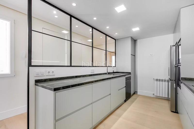 Foto f47b2d1d-9cb9-4dbf-a266-54f83a6b142b. Rent flat with heating in Castellana Madrid