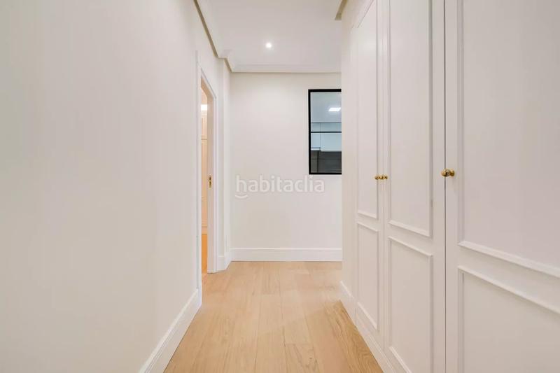 Foto 630a6ef4-bbc4-49be-8d4c-a8b68e55a43f. Alquiler piso en Castellana Madrid