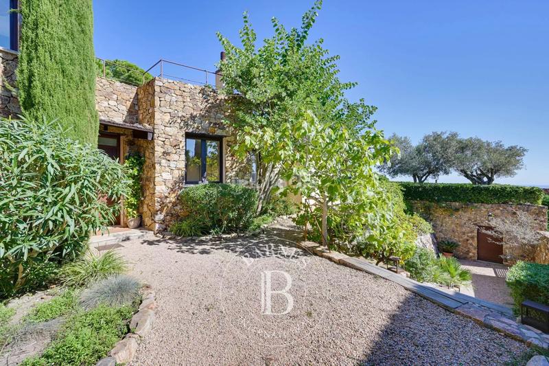 Foto 2ea093a8-bf46-4089-8ce9-987695db31a1. Haus mit heizung pool in Fornells-Aiguablava Begur