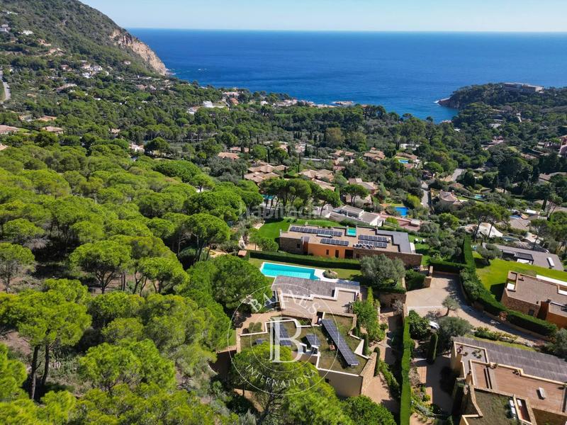 Foto 76c6e1a2-bee1-431c-8c5f-669a8c11ea45. House with heating pool in Fornells-Aiguablava Begur