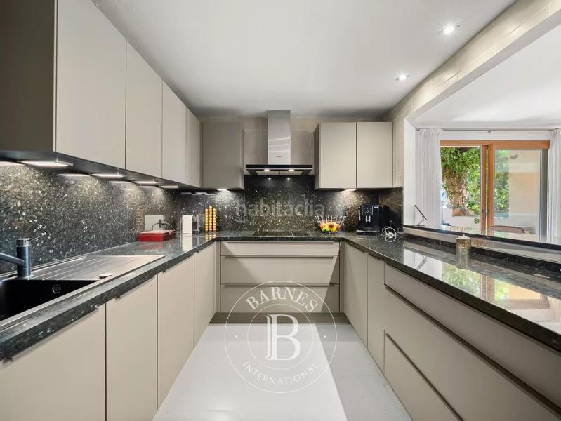 Foto 010124d2-f594-4224-8576-a0c6e0cab3cf. Penthouse with heating pool in Nueva Atalaya Estepona