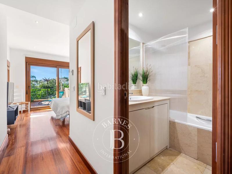 Foto 5f0fb55d-78ca-411c-bed1-819ac0d42f3e. Penthouse with heating pool in Nueva Atalaya Estepona