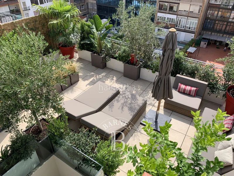 Foto 013cc220-a762-4cee-99ab-b1dbbb9c088b. Àtic amb calefacció a Dreta de l´Eixample Barcelona