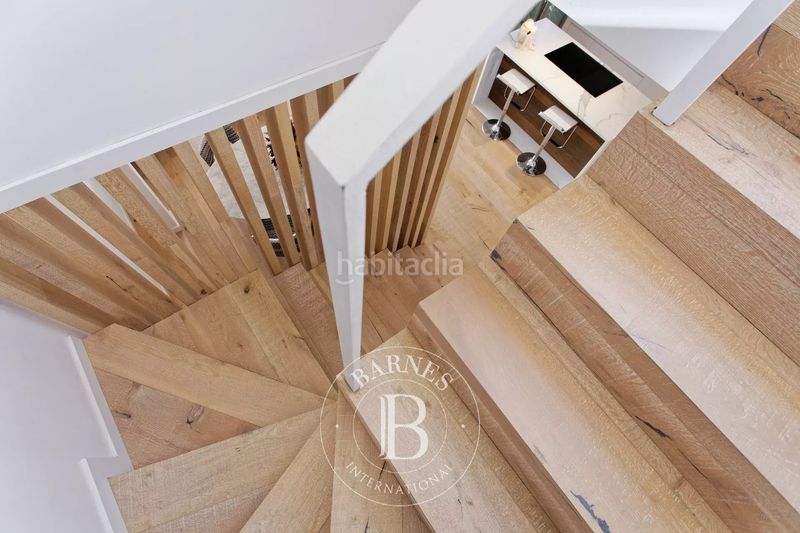 Foto 1393816e-f639-4018-9917-31e240579cdc. Àtic amb calefacció a Dreta de l´Eixample Barcelona